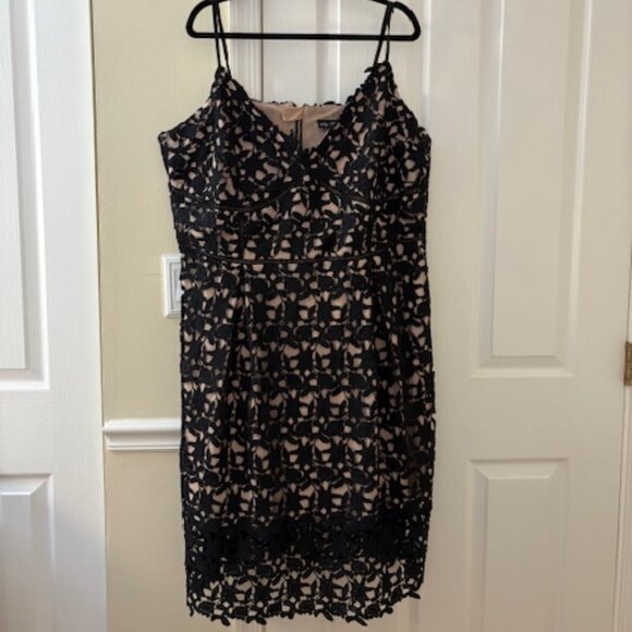 City Chic Black Crochet Fit & Fancy Dress - Picture 1 of 2